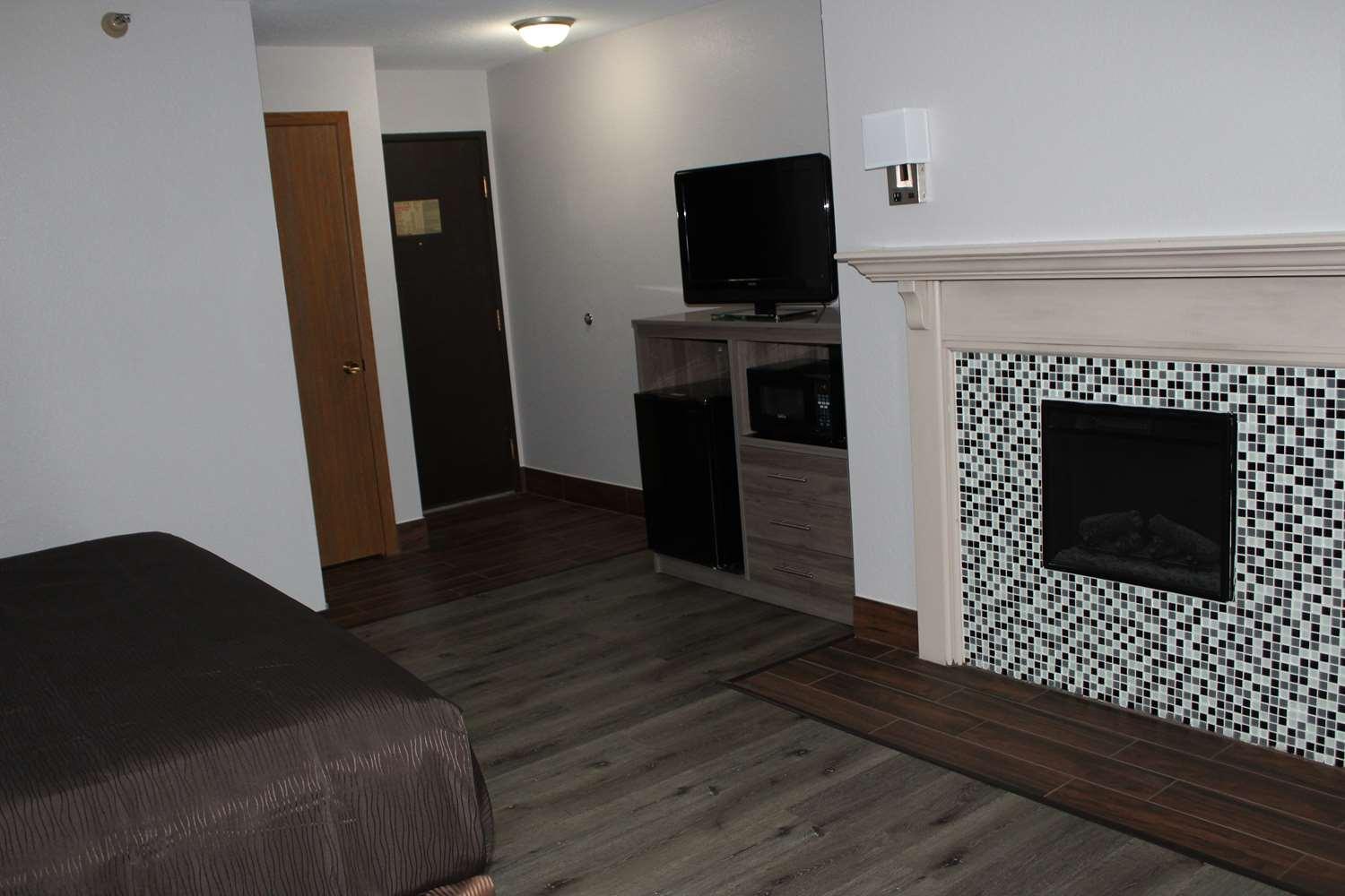 Hotel Ramada By Wyndham Cedar Rapids South Zewnętrze zdjęcie